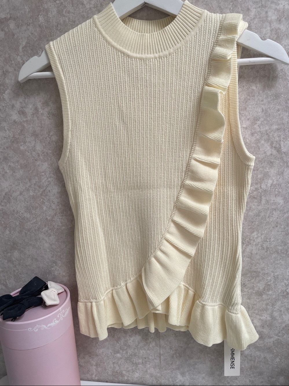 Sleeveless Cream Ruffled Knit Top - Picture 3 of 4